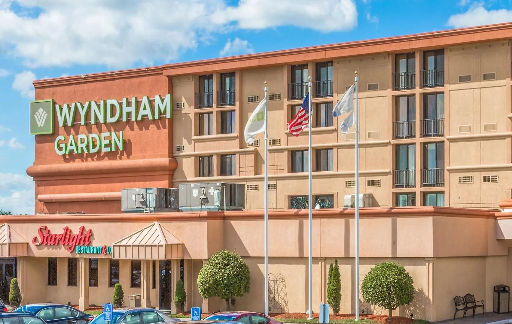 Wyndham Garden Hotel Newark Airport