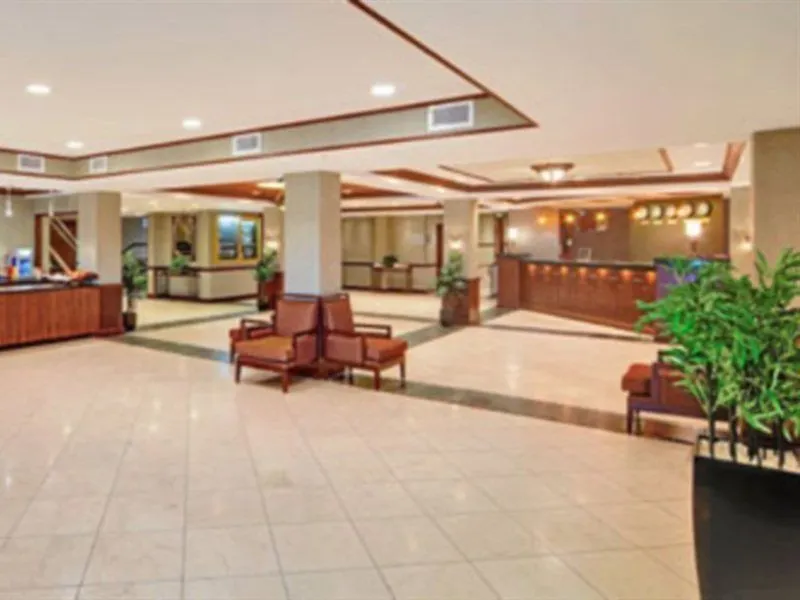 Wyndham Garden Hotel Newark Airport